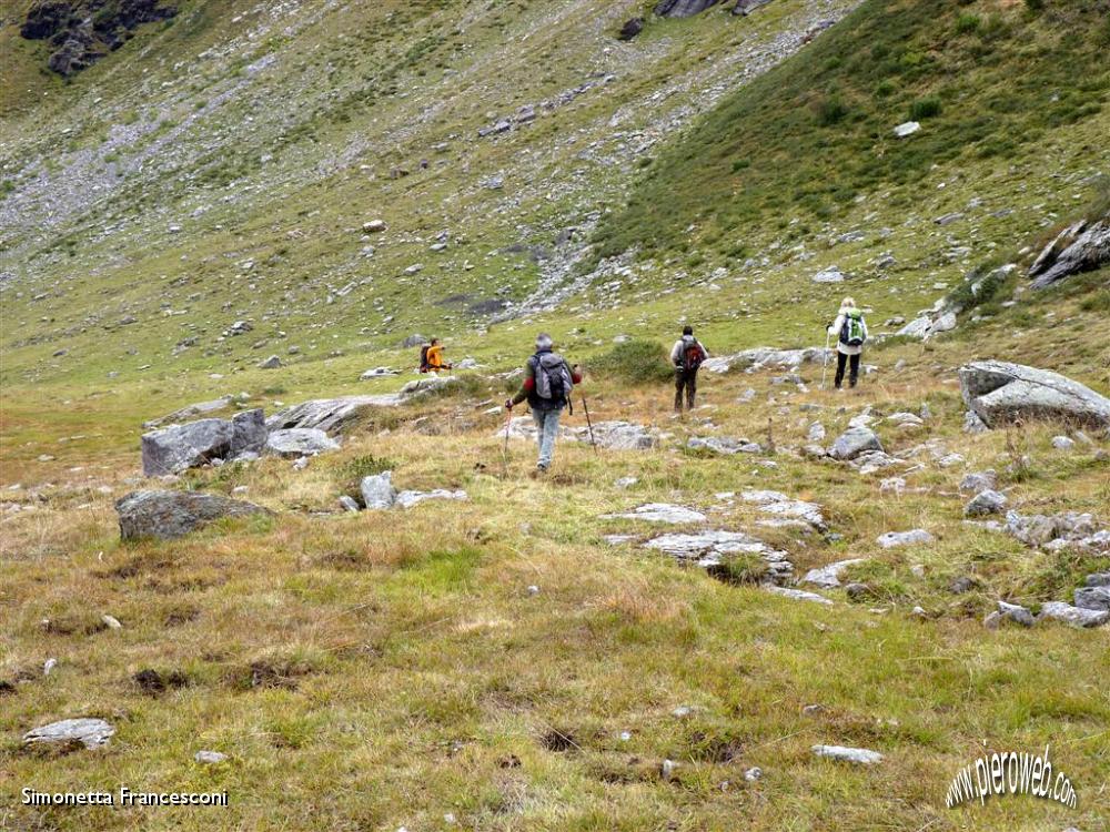 36 Si scende nelal Valle Bondione direi....incontaminata.JPG